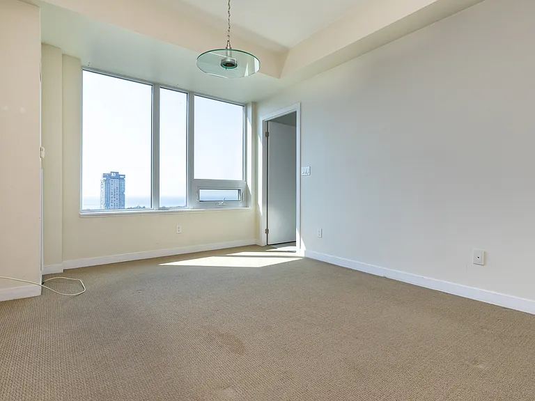 55 E Liberty St — Photo 27
