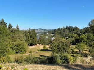 2425 84th Ave SE, Mercer Island, WA 98040