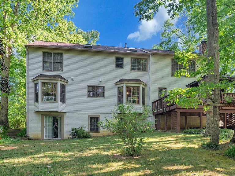 58 Baldwin Dr — Photo 33
