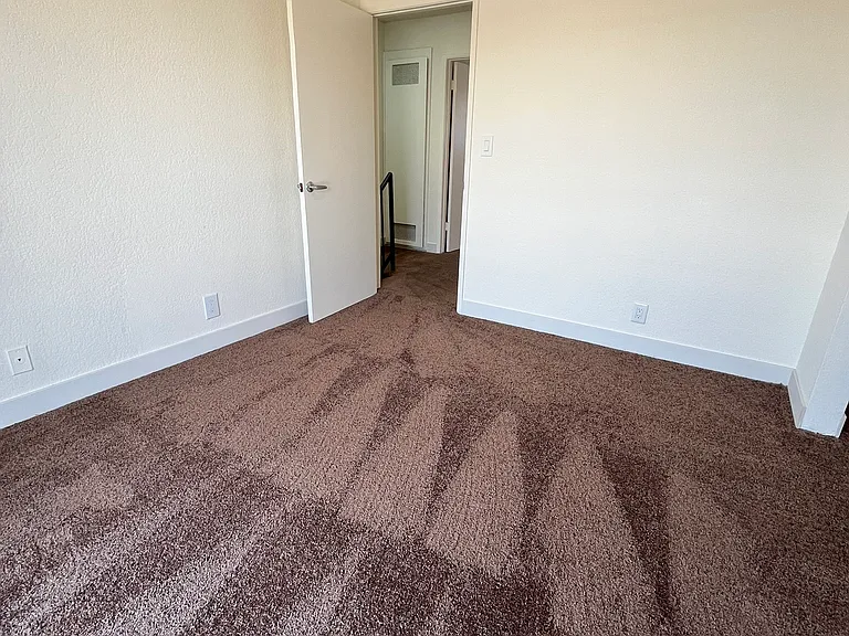 1320 W 225th St #3 — Photo 25