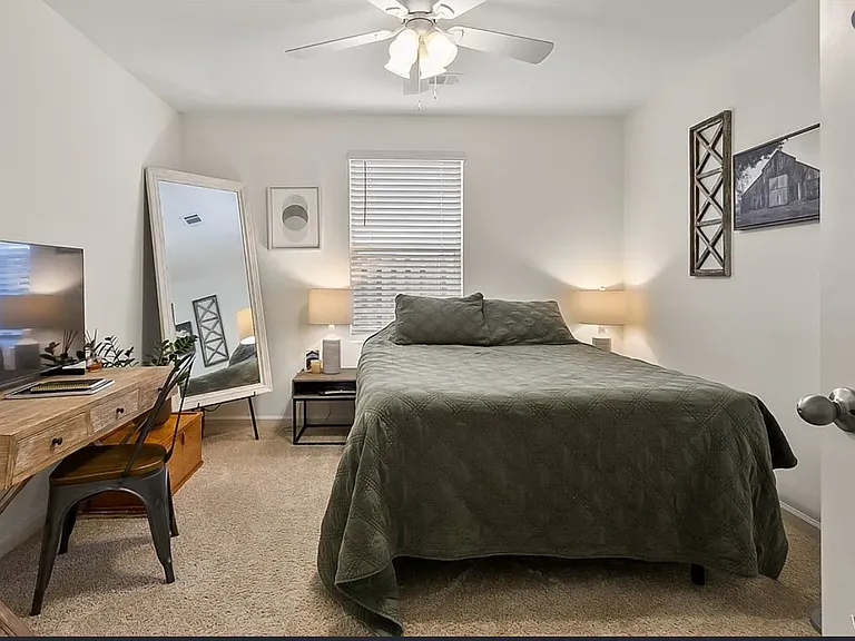 3704 Magnolia Hills Dr — Photo 4