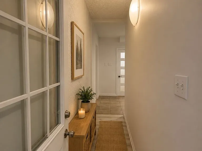 220 Gordon St — Photo 10