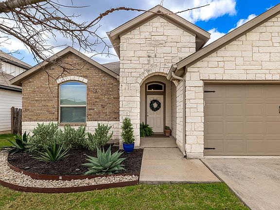 2nd image of 219 Noddy Rd