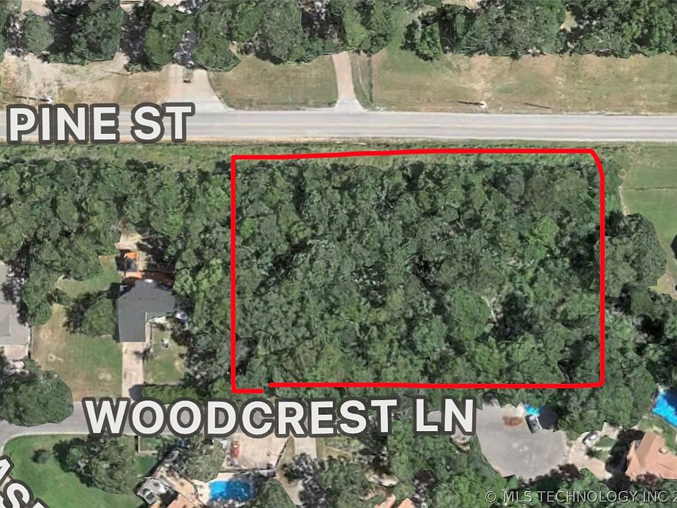 2nd image of Woodcrest Ln