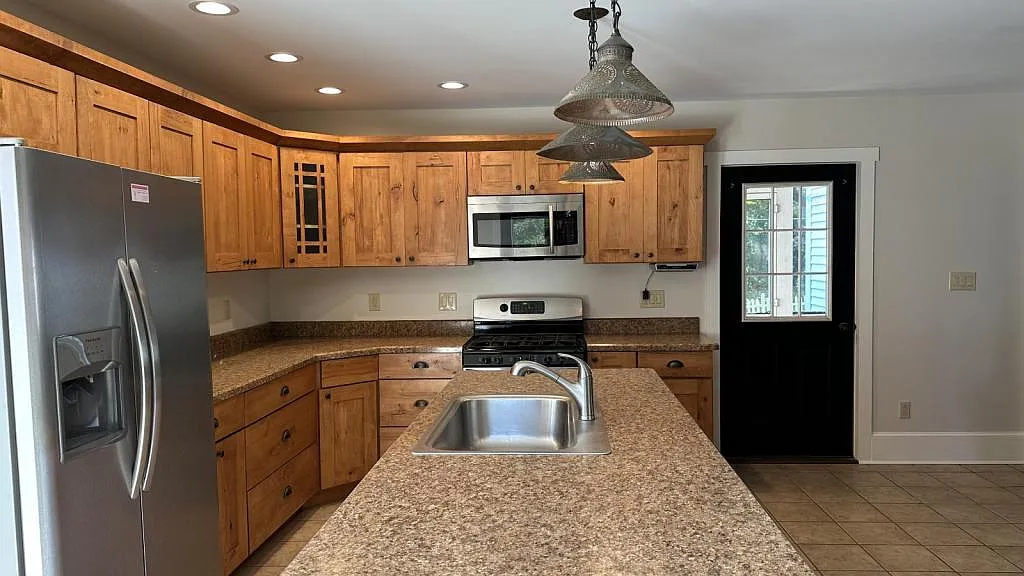 234 Colebrook Road — Photo 3