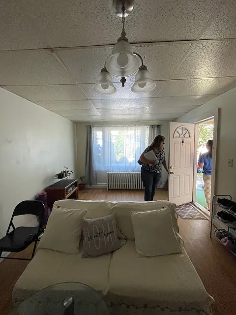 3 bed, $1,375 — Photo 3