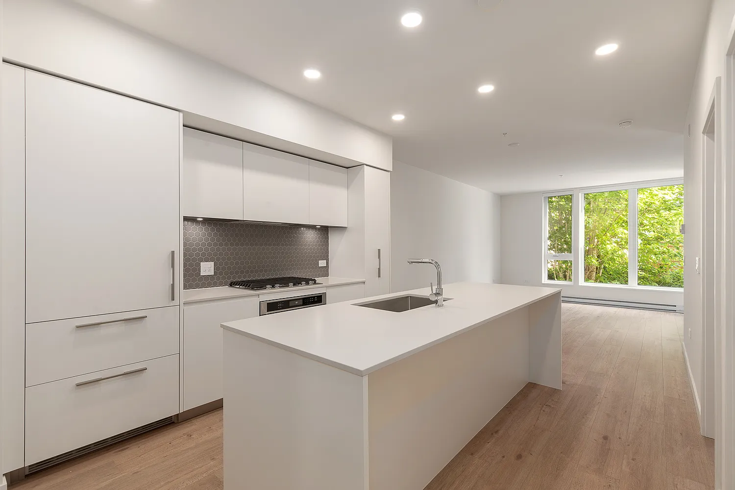Scott Cres, Squamish — Photo 1