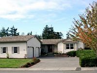 1st image of 351 NW Ensign Dr