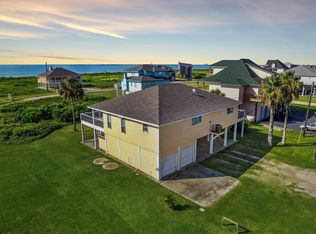 214 Tampa St, Crystal Beach, TX 77650