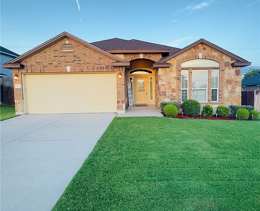 1st image of 1521 Starlight Dr
