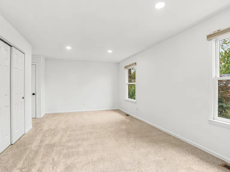 507 Pickering Station Dr — Photo 10