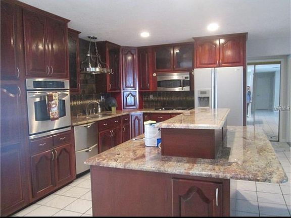 3rd image of 1511 Saint Lawrence St