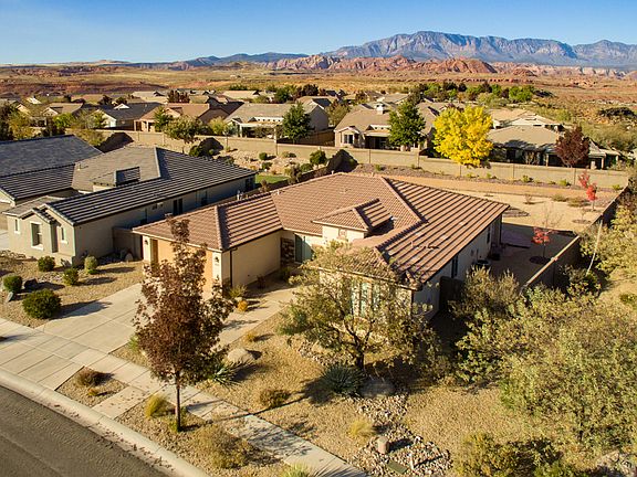 2nd image of 2727 E Upper Canyon Dr