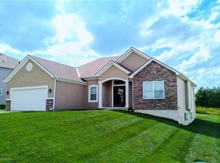 13944 Indian Ridge Rd, Saint Joseph, MO 64505