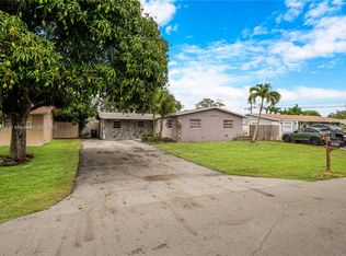 5623 Souchak Dr, West Palm Beach, FL 33413