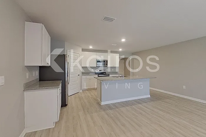 4624 Malay Cir — Photo 4