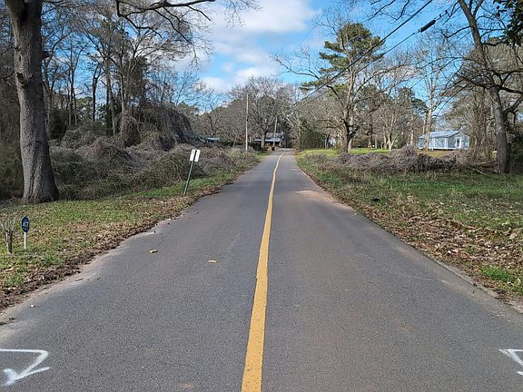 5th image of 243 Wilson St