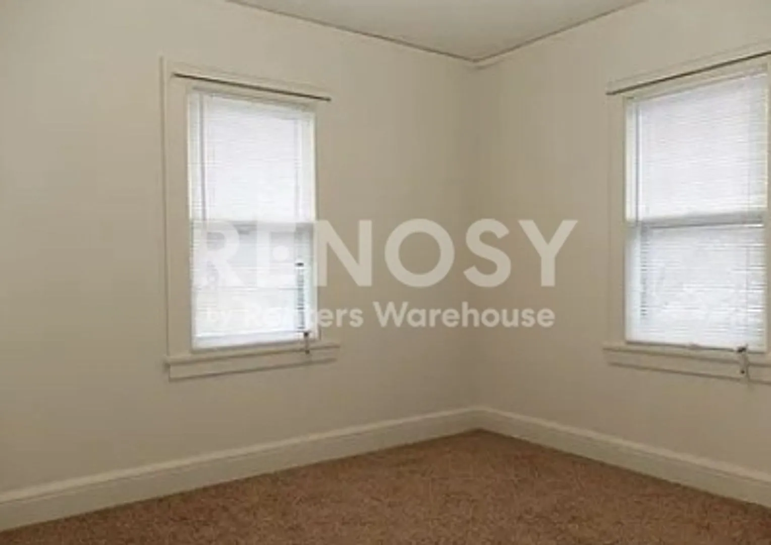 Available September 14th 2 Bedroom 1 Bath Duplex in Minneapolis — Photo 4