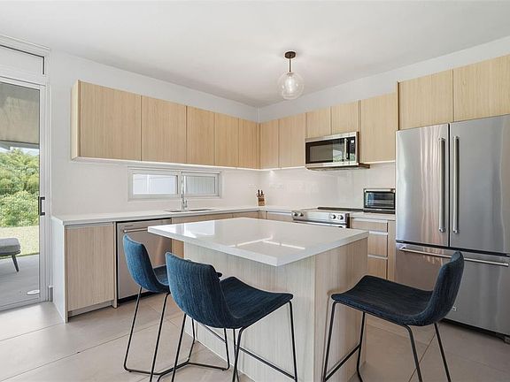 5th image of Cll 11 URB. BELMONT #32