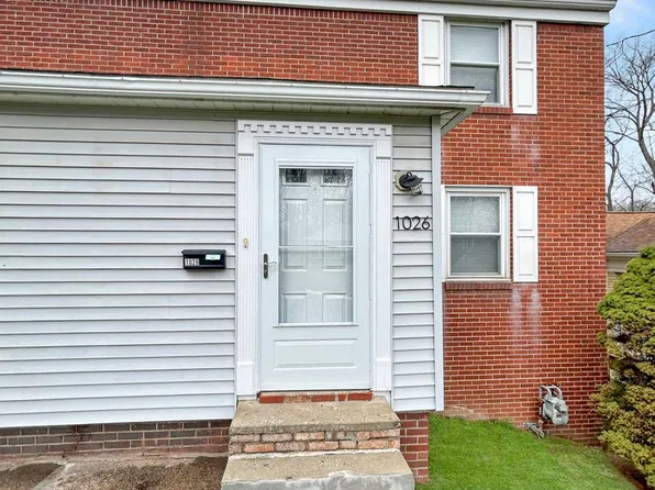 1026 and 1028 Fleming Street