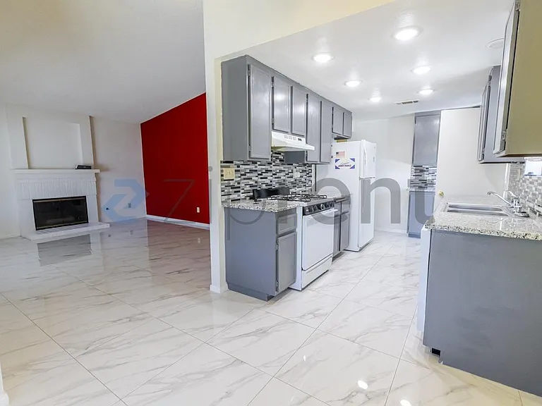 28238 Corte Retiro — Photo 6