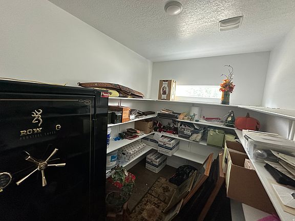4th image of 1909 N 690 W