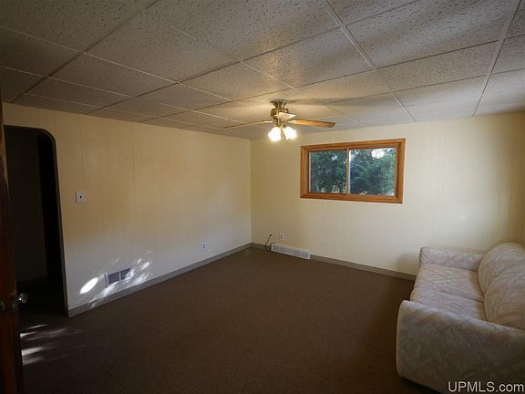 5th image of 23358 Granite Ave