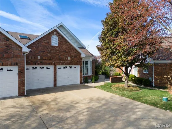14628 Amberleigh Hill Ct, Chesterfield, MO 63017