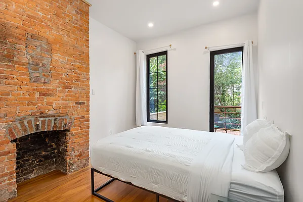 Rented by Corcoran | media 13