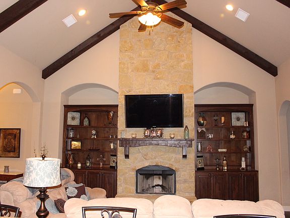 3rd image of 4304 Rock Bend Dr