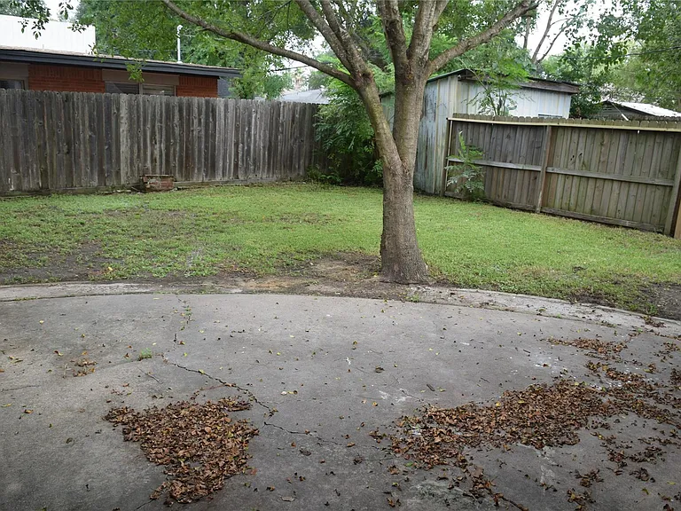 9902 Tolman St — Photo 26