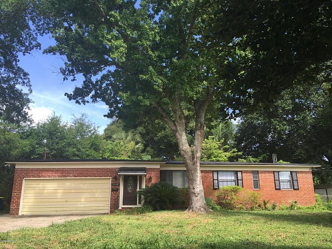 1st image of 6419 Terry Parker Dr S