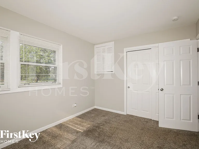 12865 W Highland Ave — Photo 10
