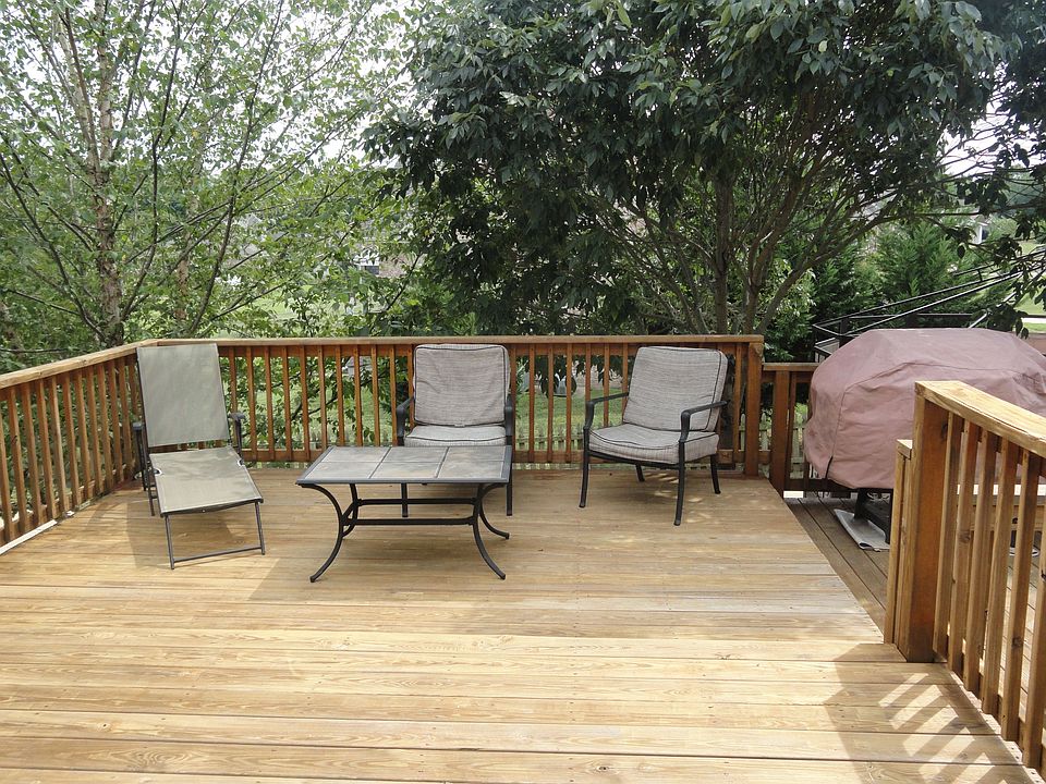 1st image of 1201 Fieldcrest Ln