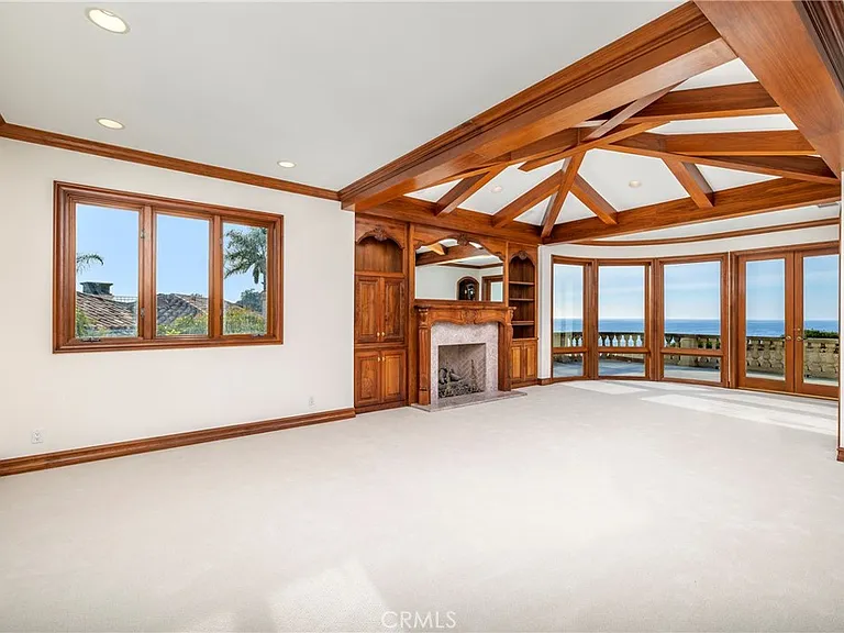105 Irvine Cove Ct — Photo 8