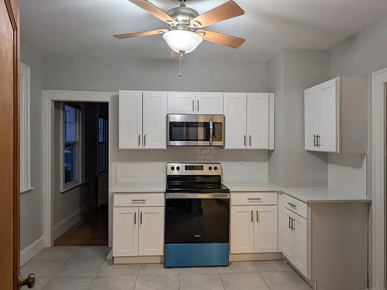 85 Morris St #2 — Photo 5