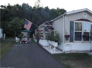 29 McQuillan Dr, Milford, CT 06460