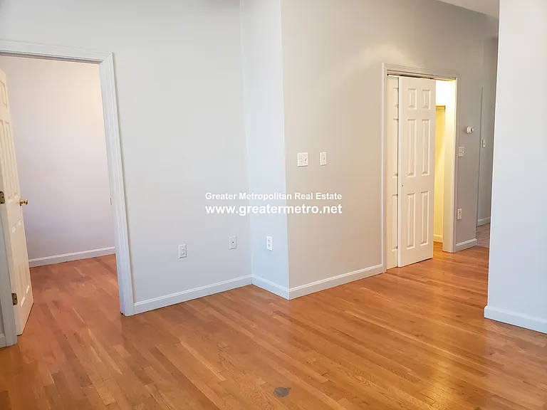 40 N Bennet St — Photo 4