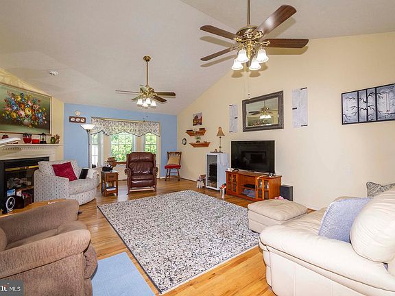 5th image of 45 Springland Acres Dr