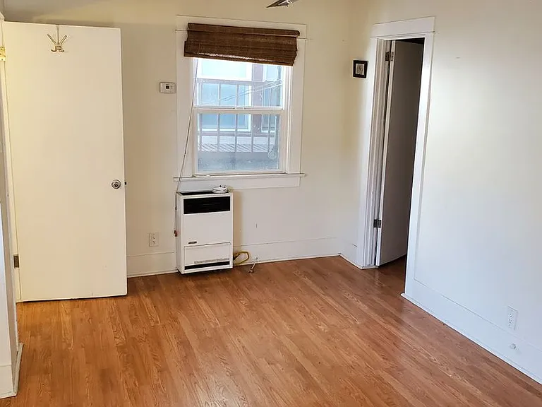 25 Clubhouse Ave — Photo 8