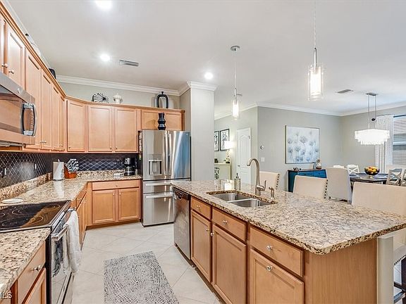 2nd image of 2549 Caslotti Way Cpe