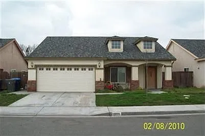 1606 Tangerine Ave photo 1