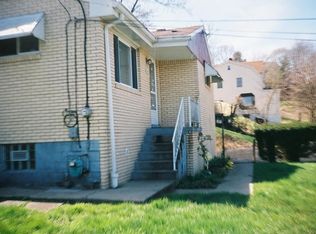 1013 Flora St, Pittsburgh, PA 15212