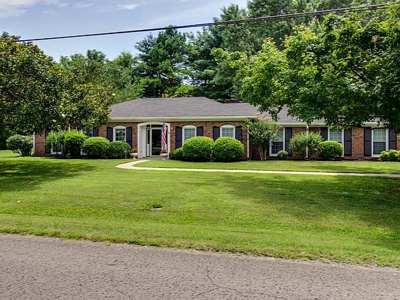 5th image of 214 Churchill Pl
