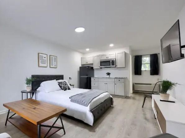 116 S 7th St #2
