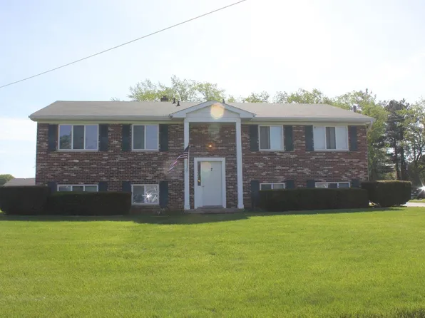 7407 Roger Thomas Dr, Mount Morris, MI 48458