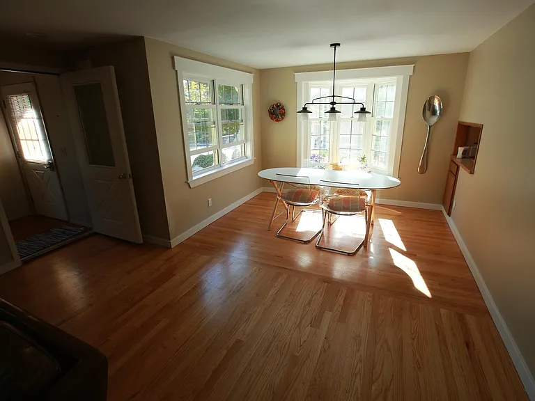 9504 Wallingford Ave N — Photo 11