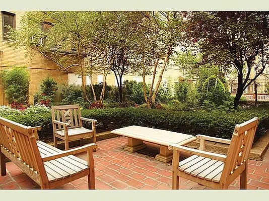 Sold by Stribling | media 29