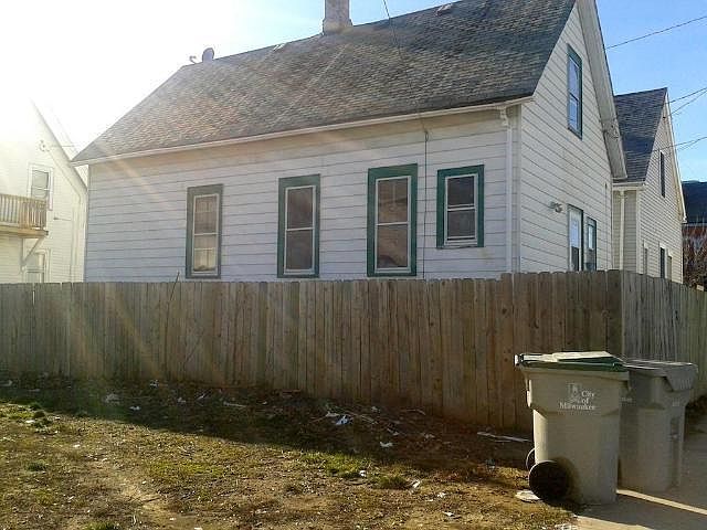 2nd image of 2524 W Garfield Ave