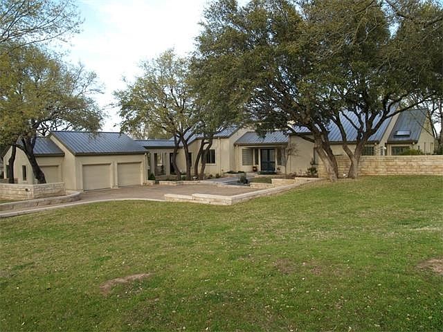 Front--Gorgeous Hill Country Contemporary from renowned architect, Dick Clark